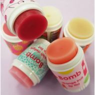  Balsam de buze stralucitor Chilli Mango Bomb Cosmetics 4.5 g